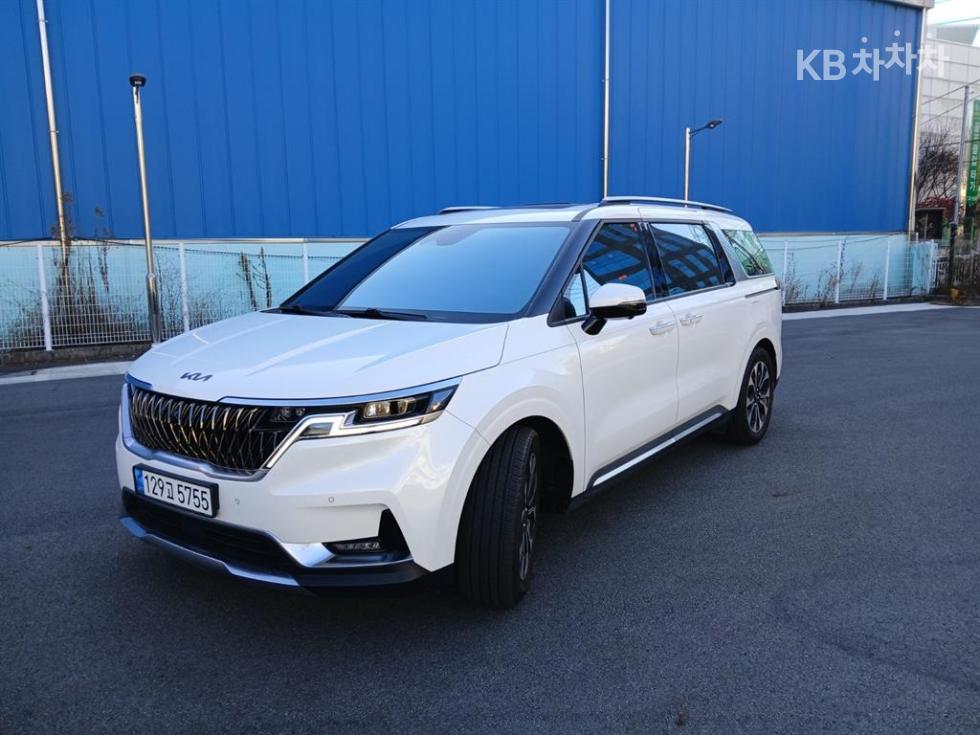 2021 - kia carnival