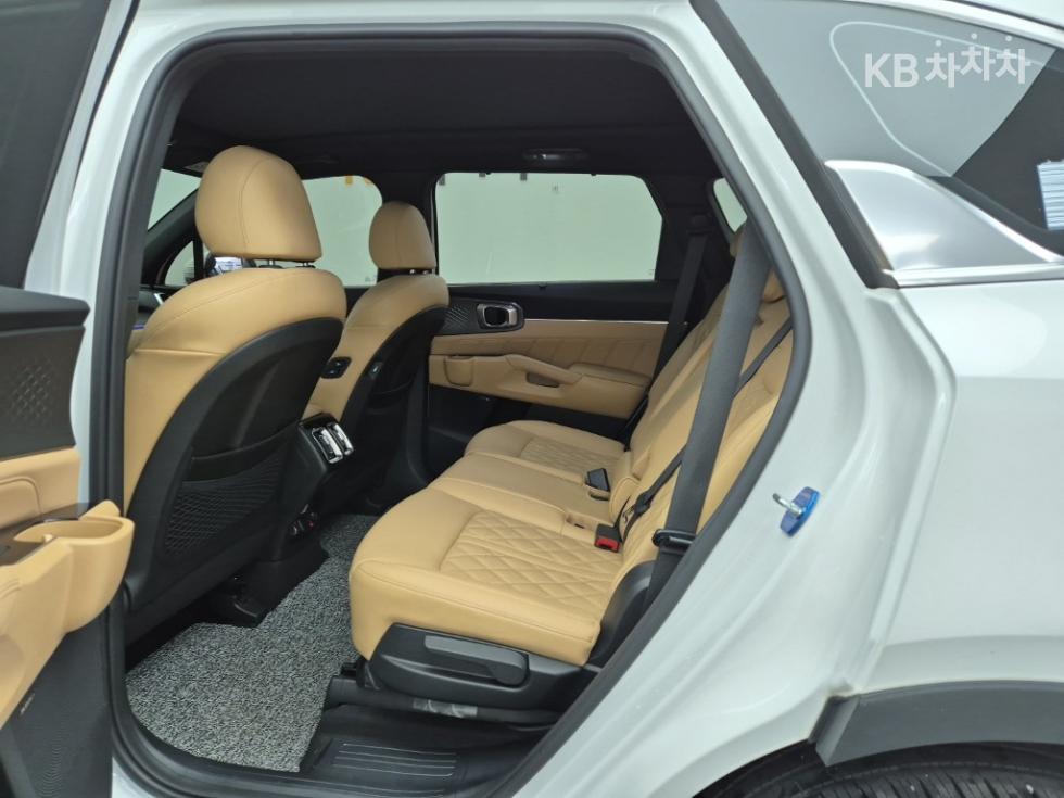 2022 - kia sorento
