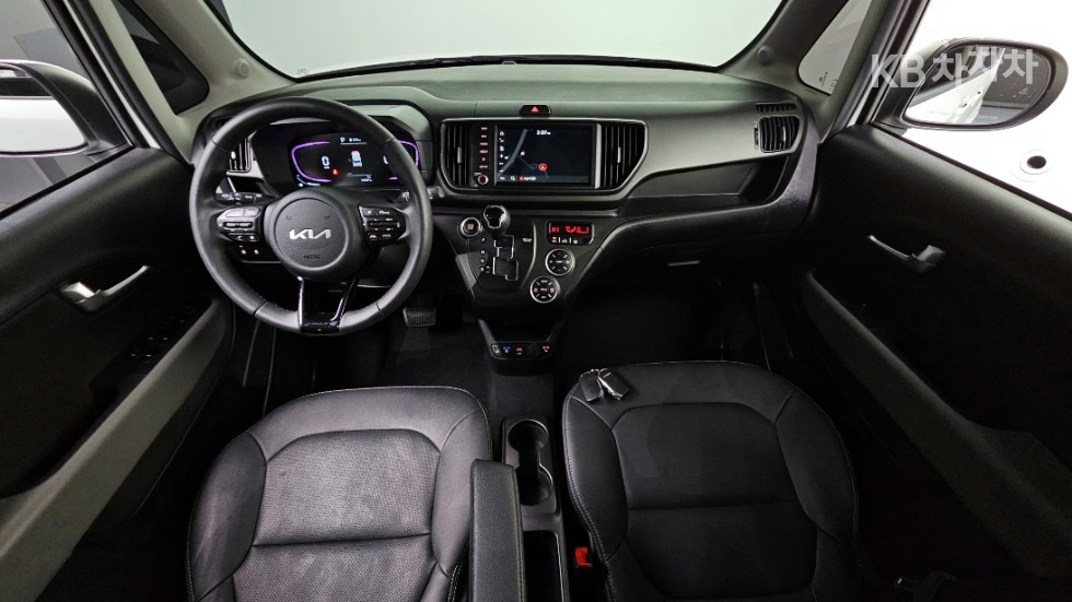 2023 - kia kia