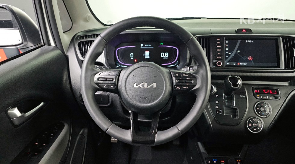 2023 - kia kia
