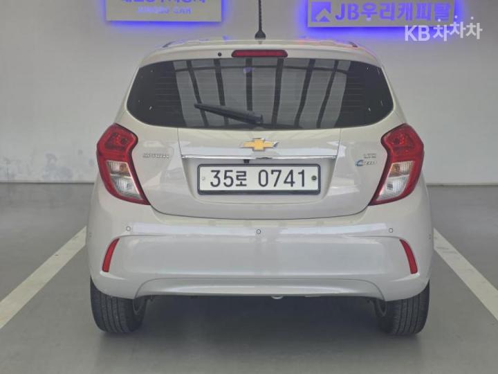 Chevrolet Spark The Next LTZ 6