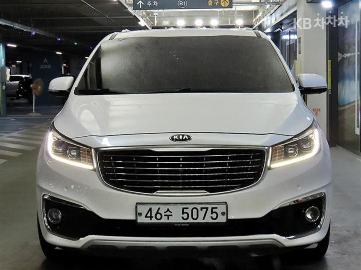 Kia Carnival 2.2 Diesel Noblesse 3