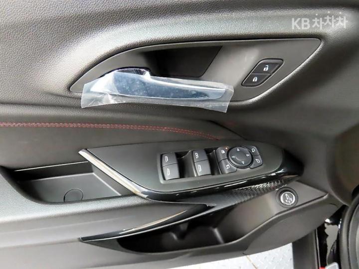 Chevrolet Korea Trax 1.2 Gasoline 2WD RS - фото 11