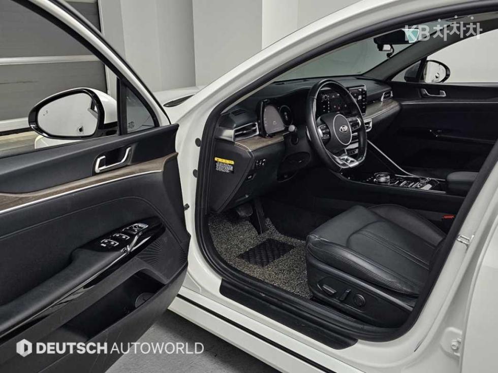 2020 - kia k5