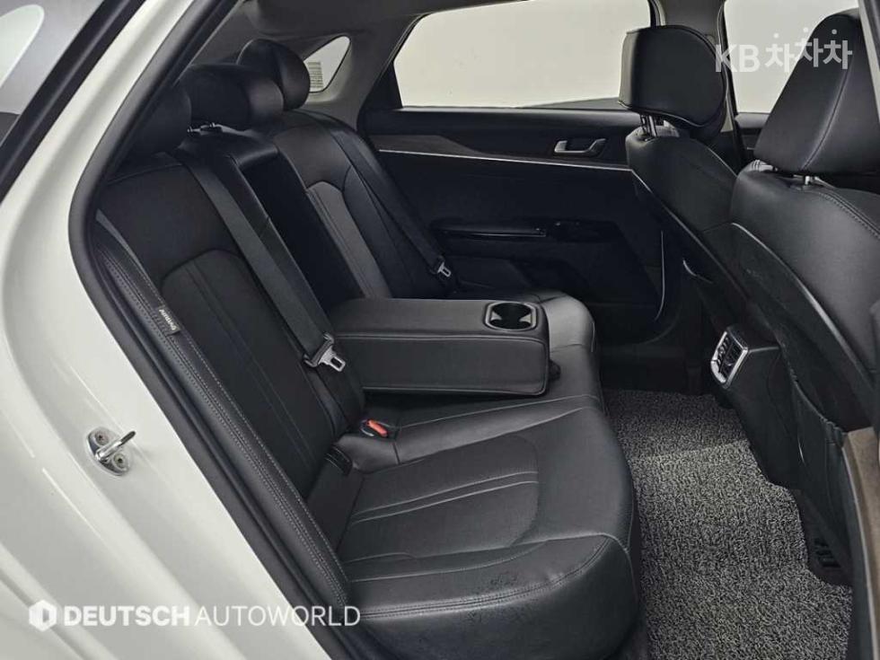2020 - kia k5