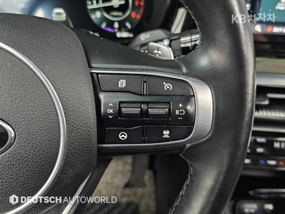2020 - kia k5