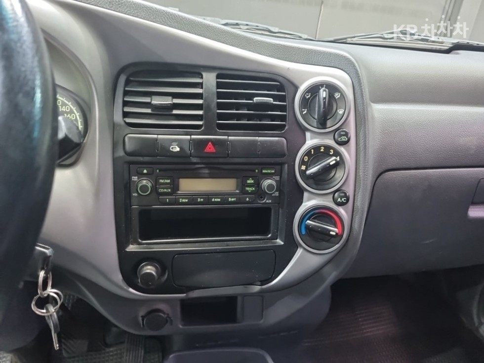 2014 - kia bongo iii