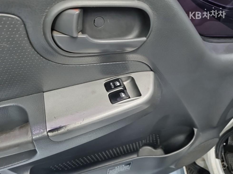 2014 - kia bongo iii