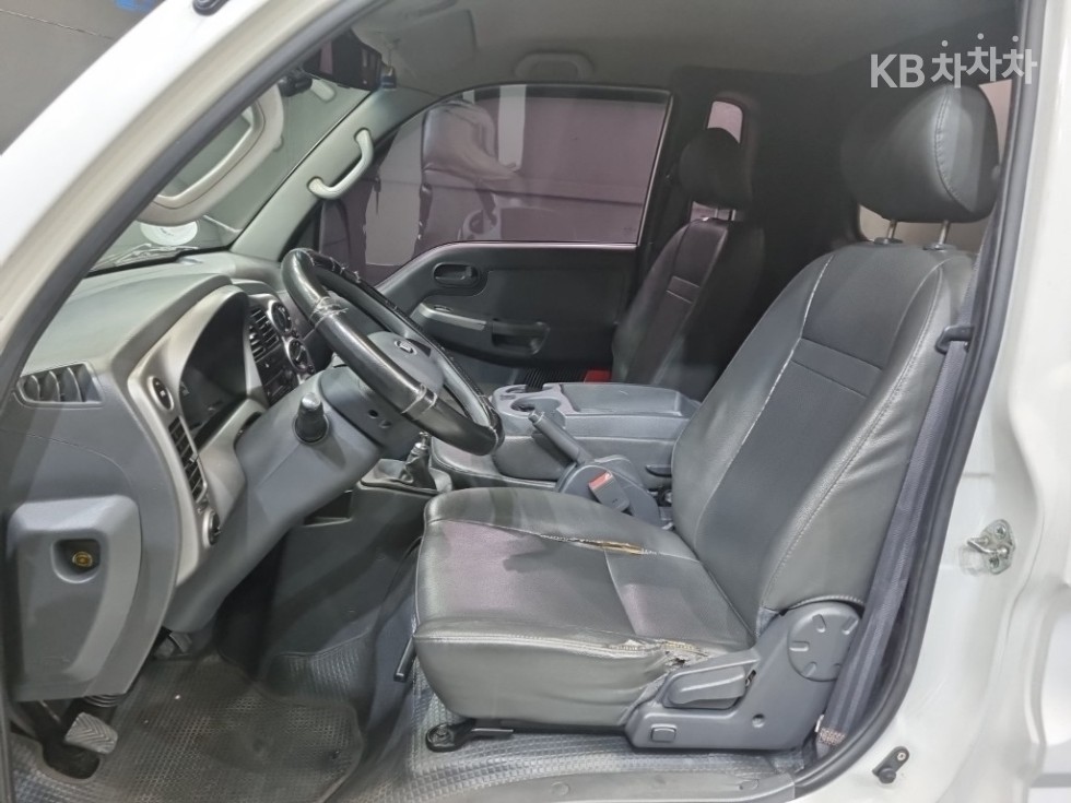 2014 - kia bongo iii