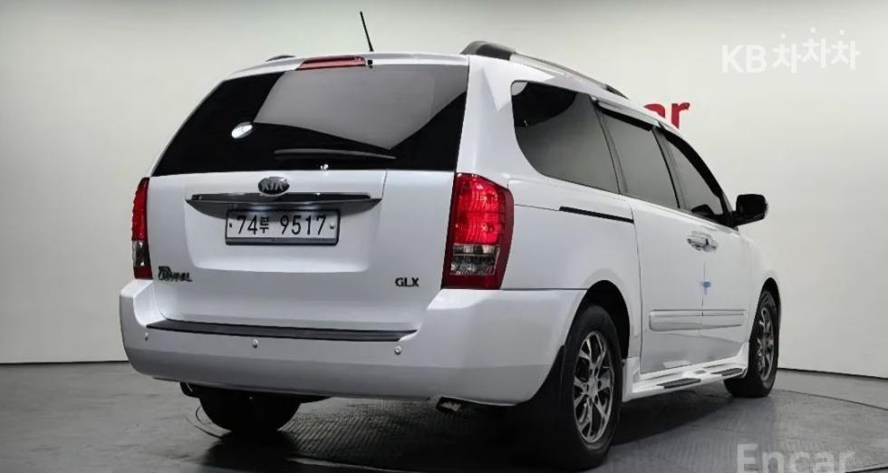 2013 - kia carnival