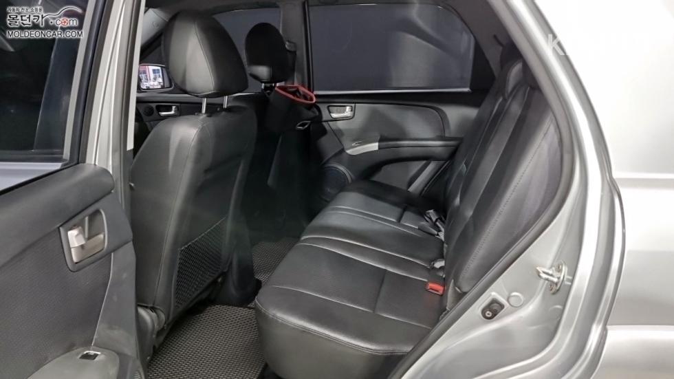 2010 - kia sportage