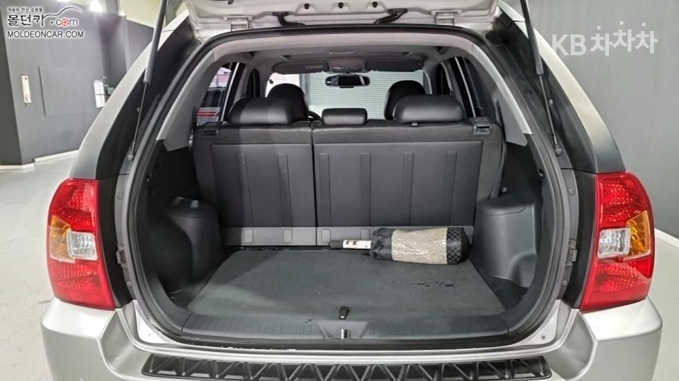 2010 - kia sportage