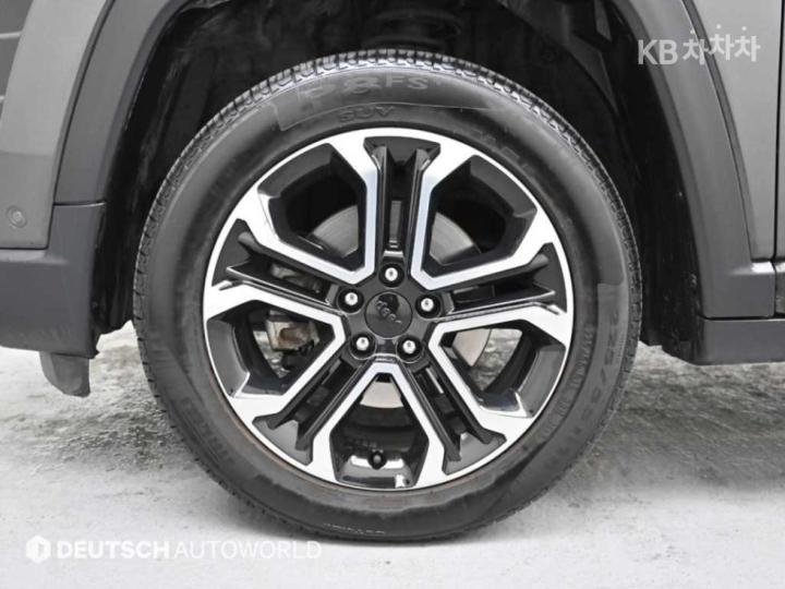 Jeep Compass 2.4 AWD Limited 6