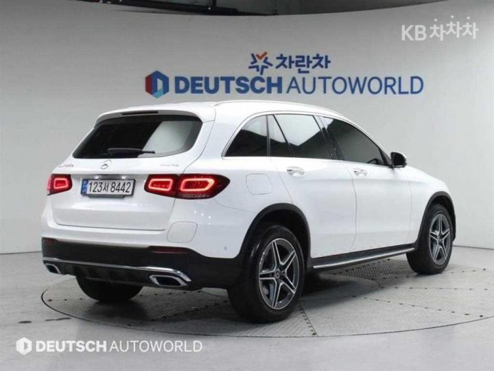Mercedes-Benz GLC-Class X253 300e 4Matic 3