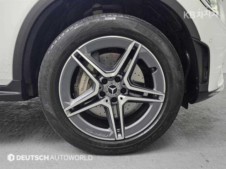 Mercedes-Benz GLC-Class X253 300e 4Matic 6