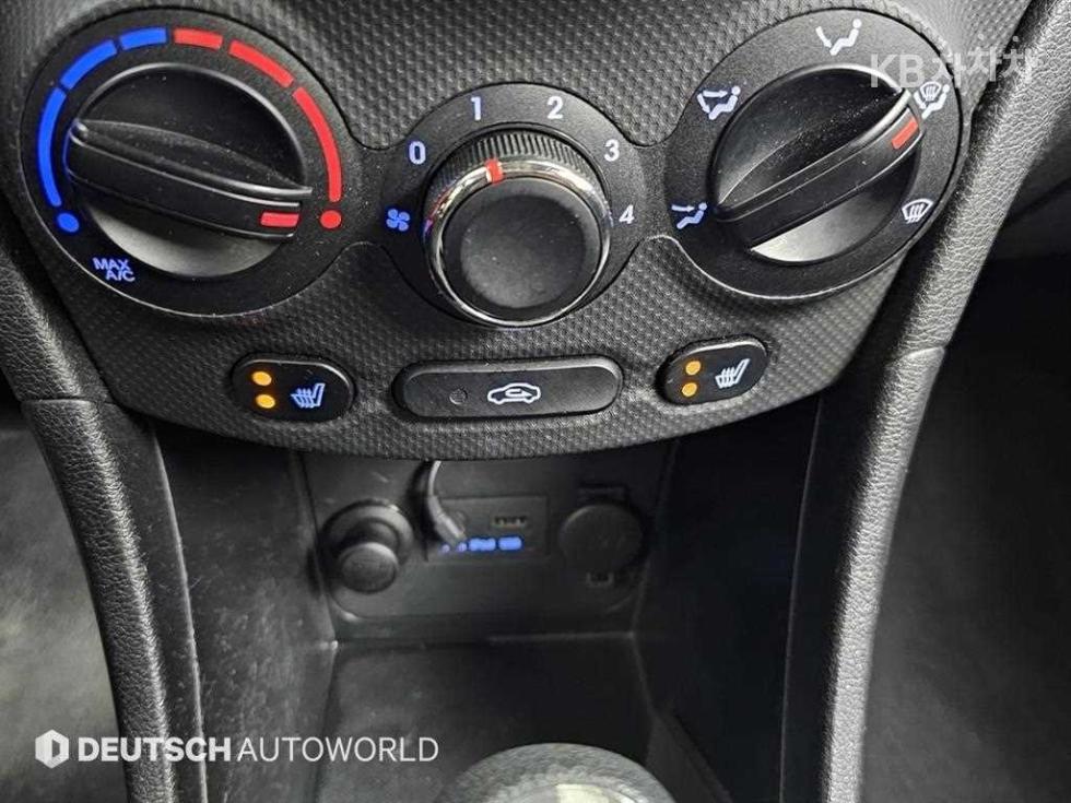2013 - hyundai accent