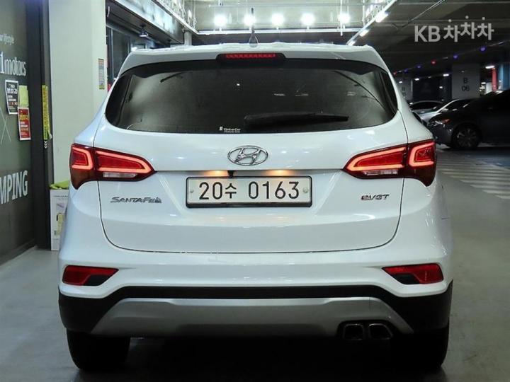 Hyundai Santa Fe The Prime Diesel R2.0 2WD Modern 6