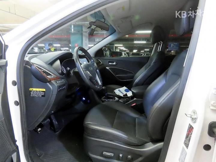 Hyundai Santa Fe The Prime Diesel R2.0 2WD Modern 7