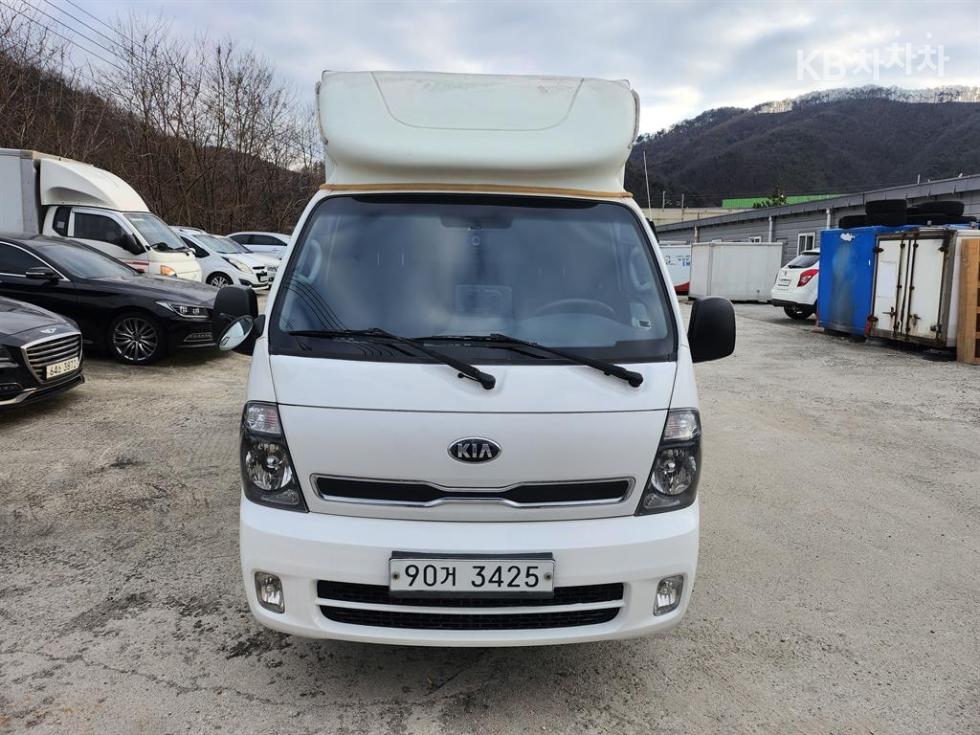 2013 - kia bongo iii