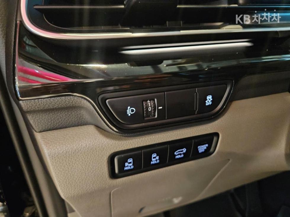 2025 - kia carnival