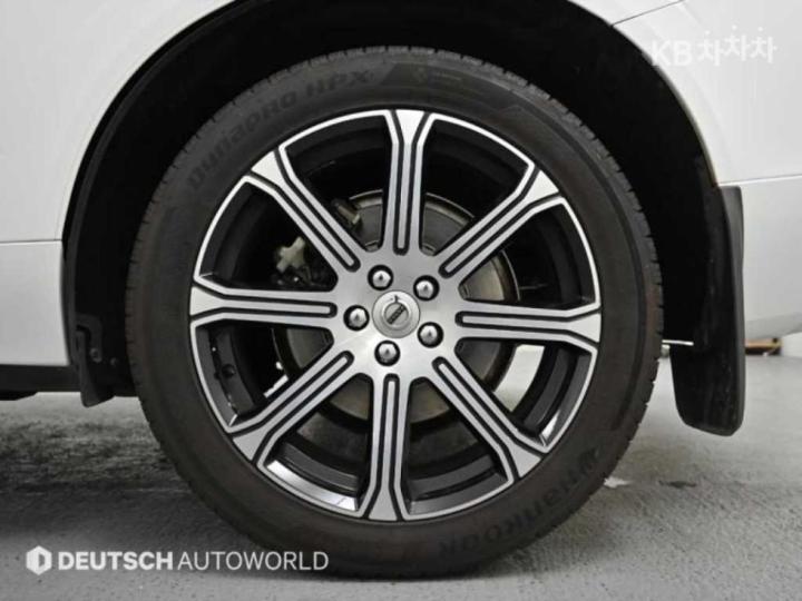 Volvo XC60 D5 2.4 Inscription 6