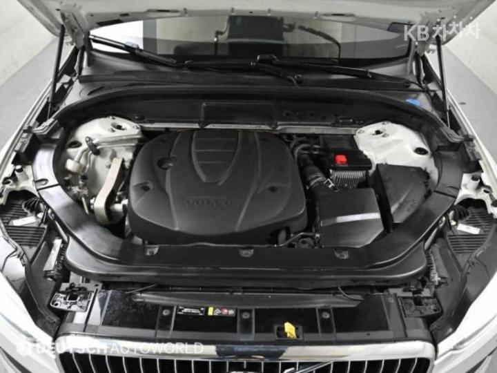 Volvo XC60 D5 2.4 Inscription 7