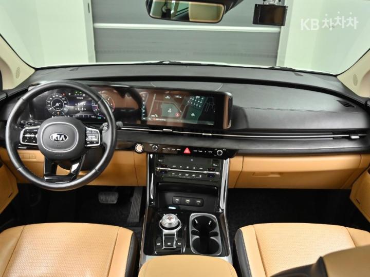 Kia Carnival D2.2 Signature 8