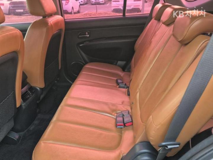 Kia Carens New 2.0 LPI GX Top Model 10