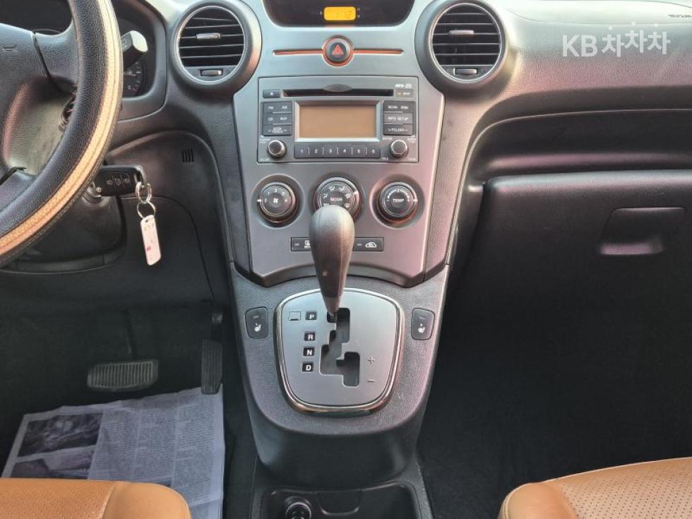 2012 - kia carens