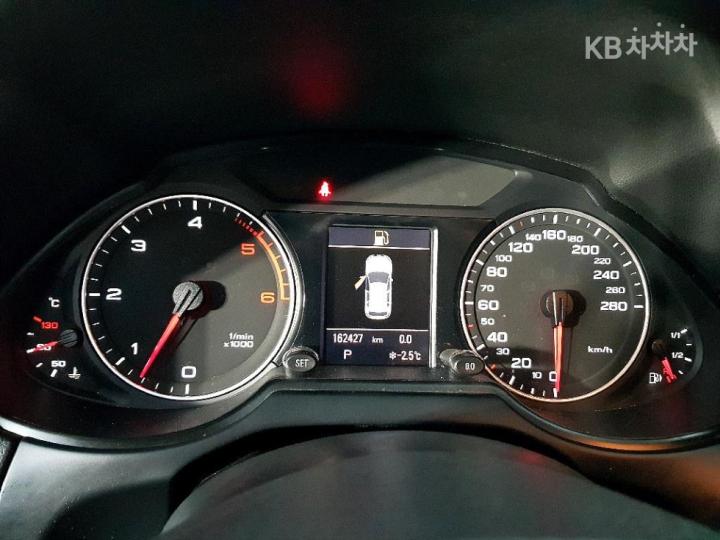 Audi Q5 3.0 TDI Quattro Dynamic 8R 6