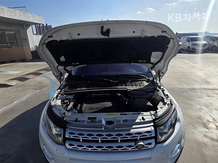 Land Rover Range Rover Evoque 5 Duo 2.2 SD4 Pure 7