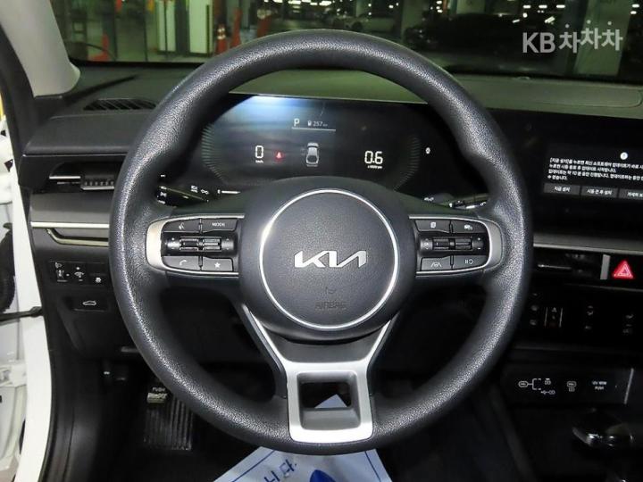 Kia K5 2.0 LPG Trendy 9