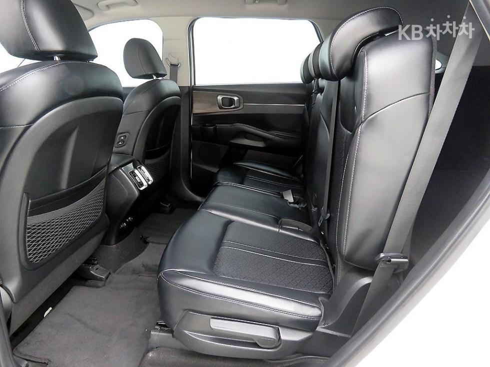 2022 - kia sorento