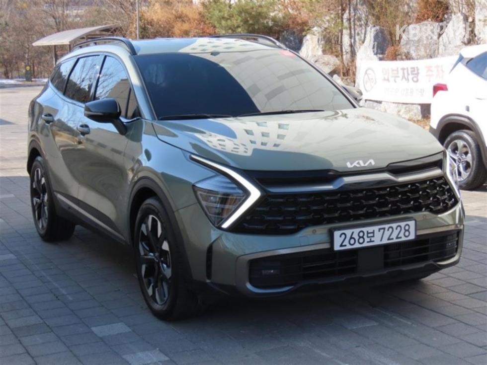 2022 - kia sportage