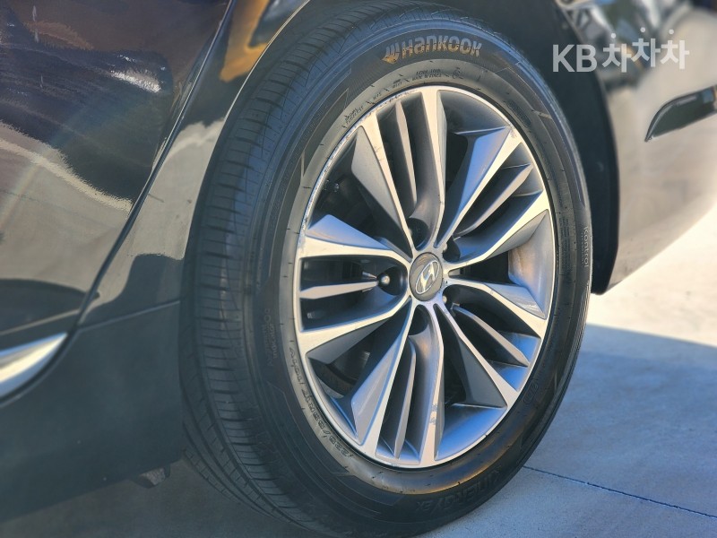 Hyundai Grandeur — miniaturë 6