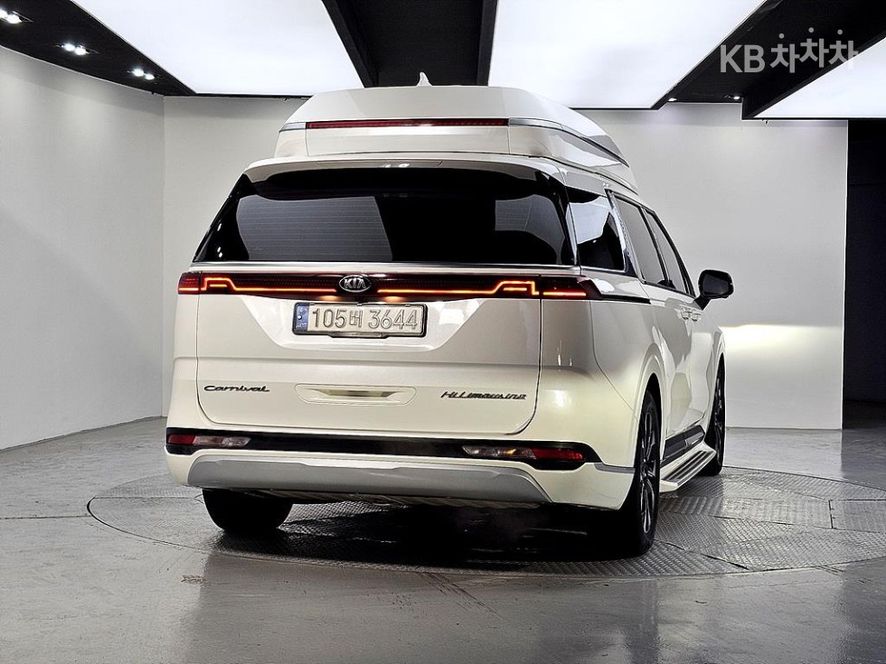 2021 - kia carnival