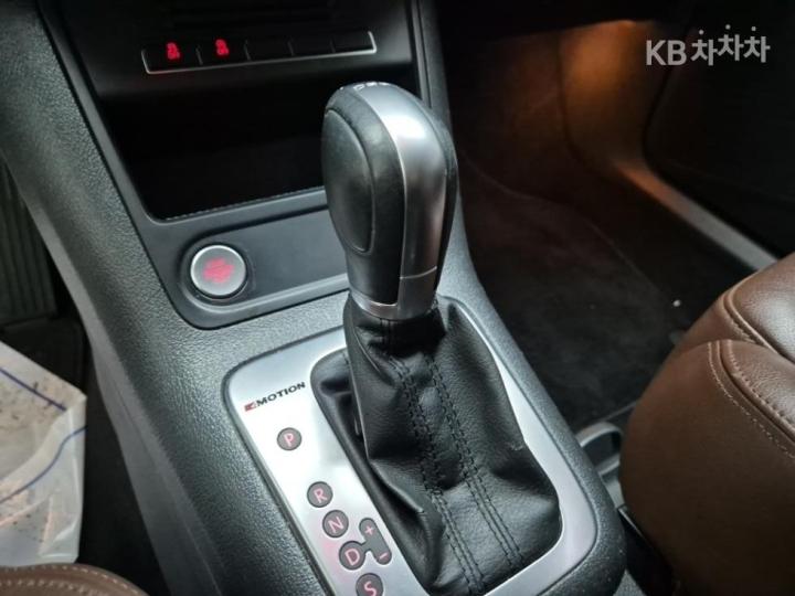 Volkswagen Tiguan New 2.0 TDI Comfort 5N 9