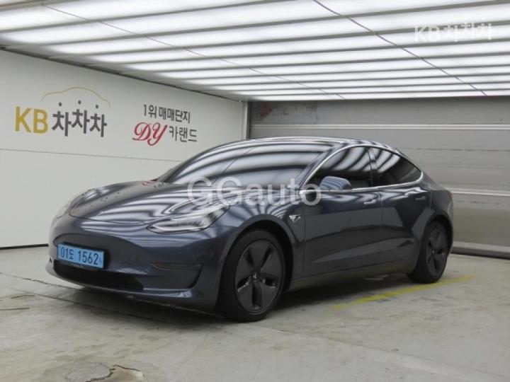 Tesla Model 3 Long Range