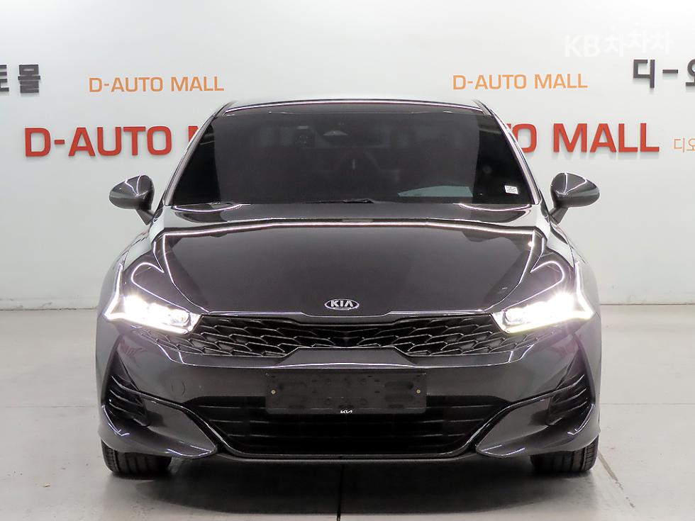 2021 - kia k5
