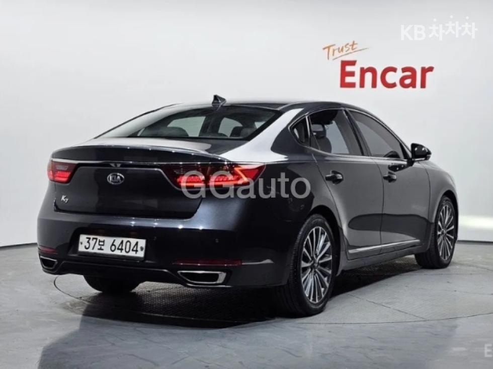 2017 - kia k7