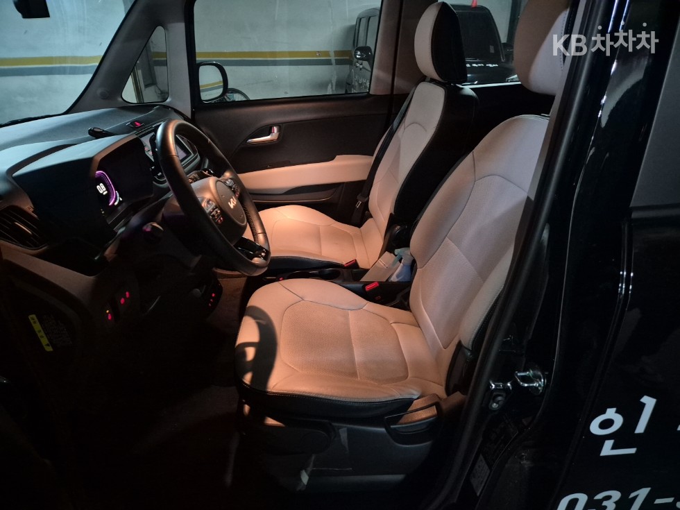 2025 - kia kia