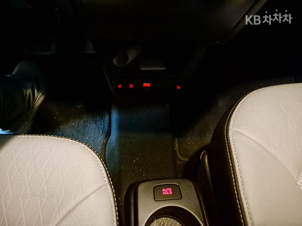 2025 - kia kia
