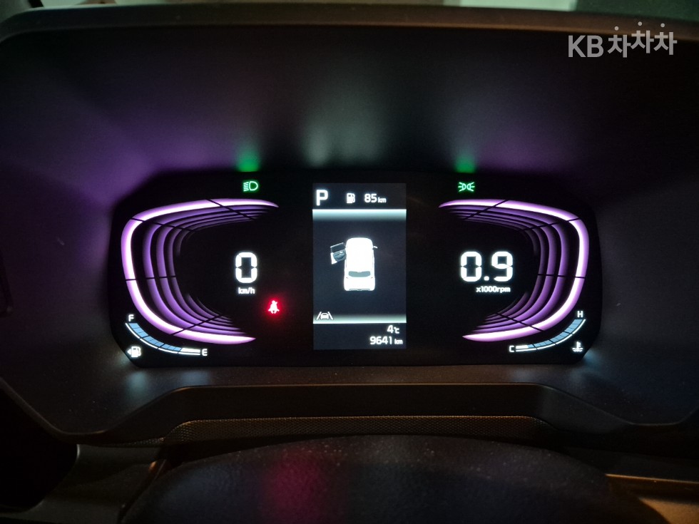 2025 - kia kia