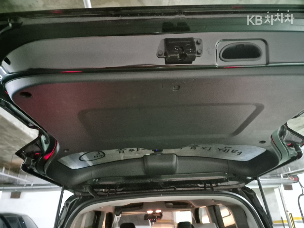 2025 - kia kia