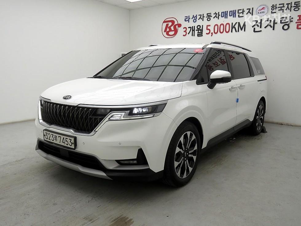 2021 - kia carnival