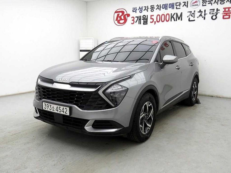 2022 - kia sportage