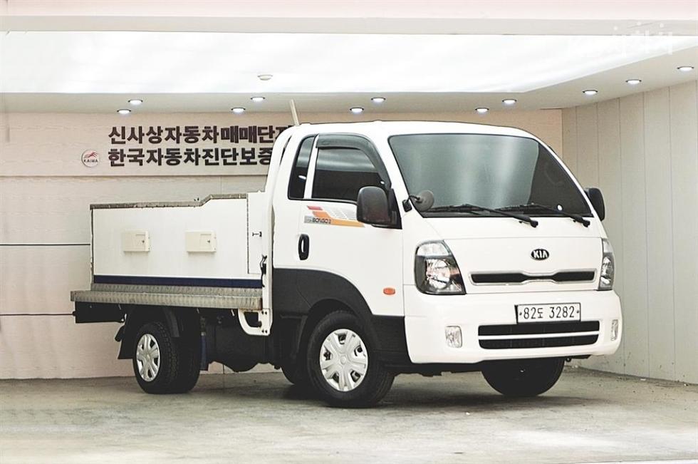2018 - kia bongo iii