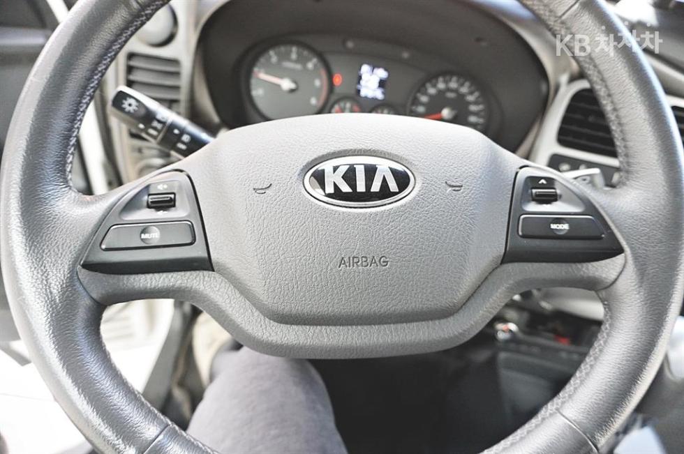 2018 - kia bongo iii