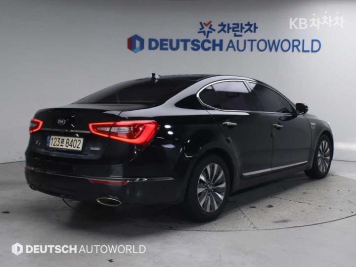 Kia K7 Hybrid 700h Prestige 3