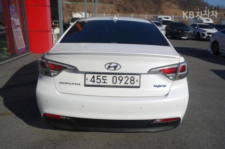Hyundai Sonata LF Hybrid 2.0 HEV Premium 3